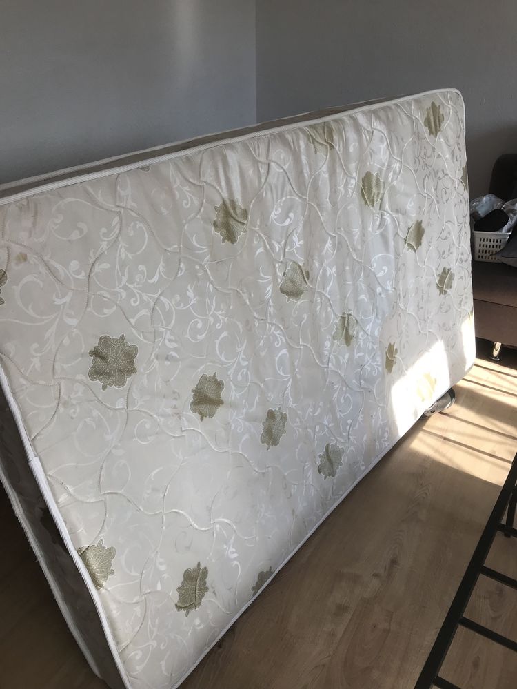 Продам матрас 1.20*200