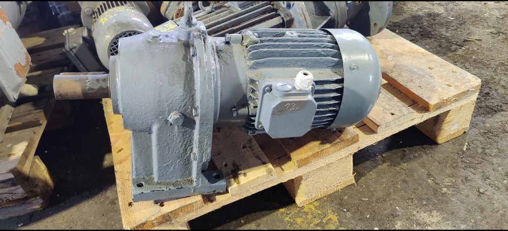 Motor electric trifazat cu reductor, 1.5kW, 40rpm, 380V