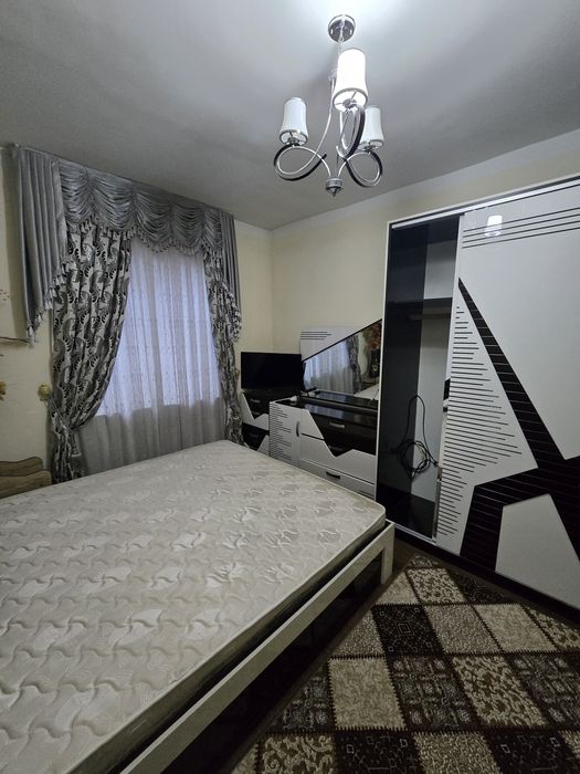 Срочно  сдаётся  квартира  сергели  5а 2 ком семья от метро  400 метр