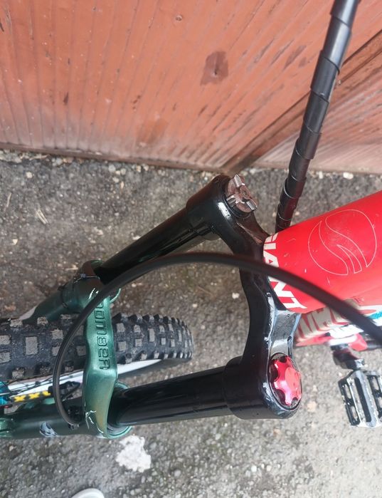 Vând bicicleta Giant faith 1