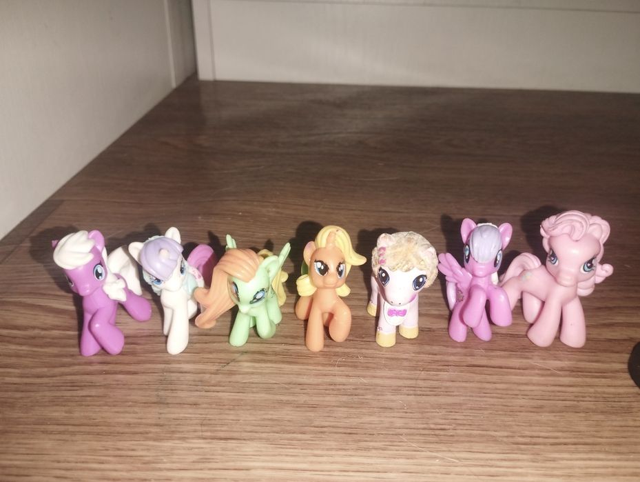 Продаю игрушки и Киндеры и обмен