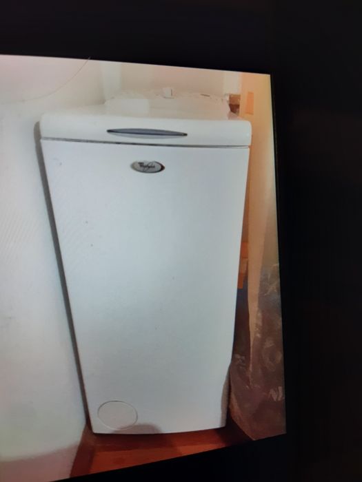 Mașina verticala spălat rufe!