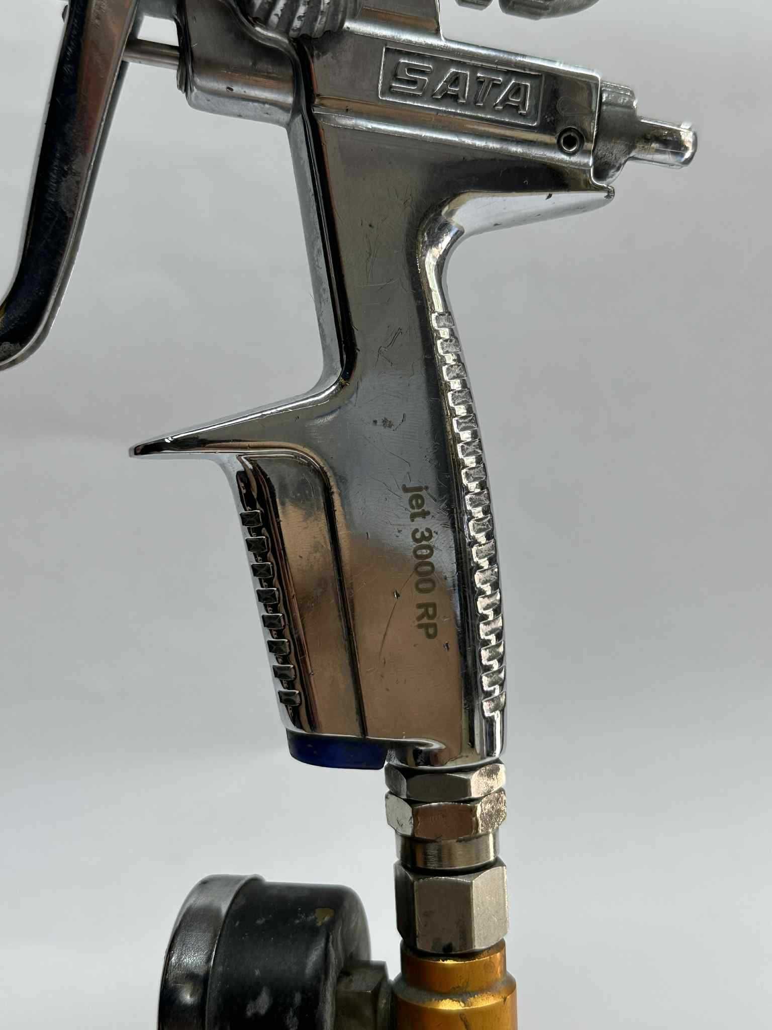 Бояджийски пистолет SATA Jet 3000