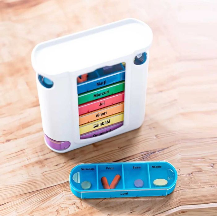 Cutie organizator de medicamente in LIMBA ROMANA pastrare si transport