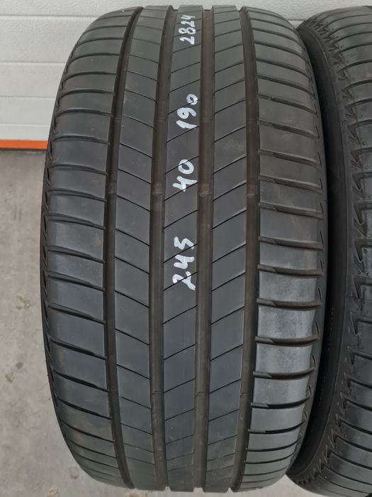 Летни гуми 2 броя BRIDGESTONE Turanza  T005 245 40 R19 дот 2824