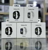 Смарт-часы Samsung Galaxy Fit3 1.6 AMOLED, корпус графит