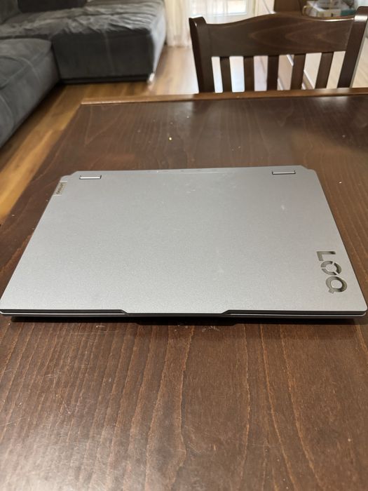 Gaming лаптоп Lenovo LOQ15iax9