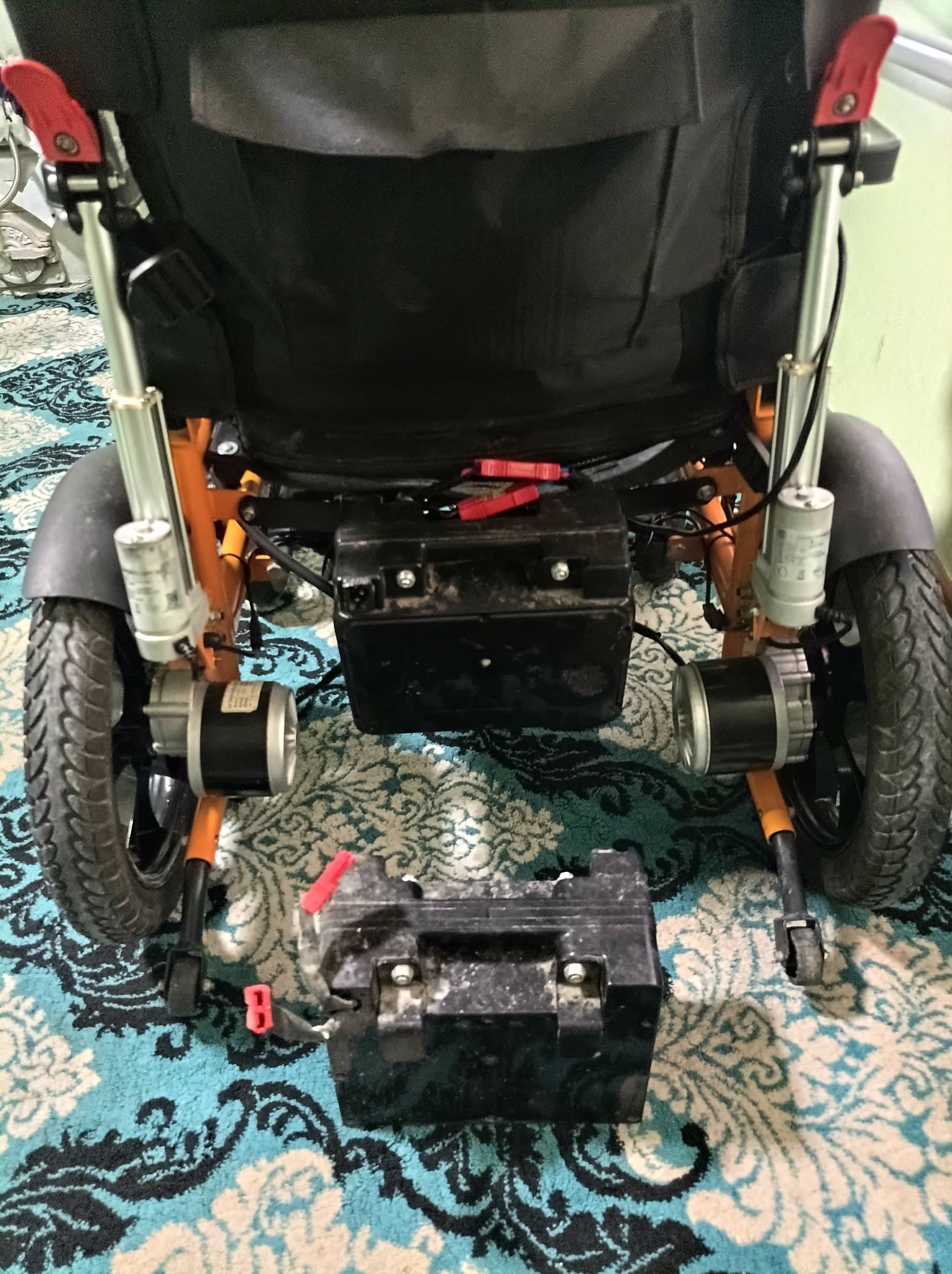 Электрическая инвалидная коляска / nogironlar aravachasi / kolyaska