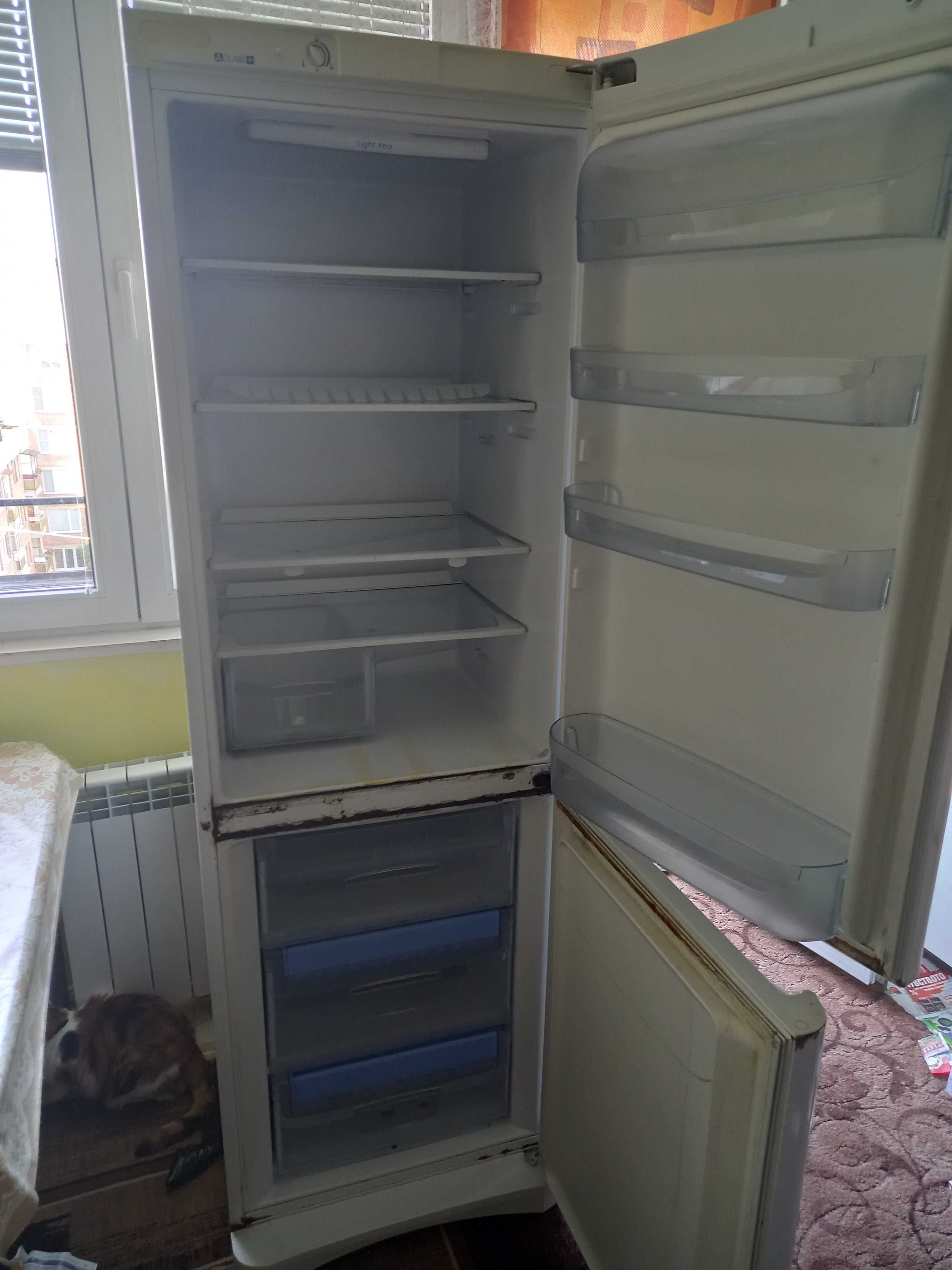 Хладилник Indesit