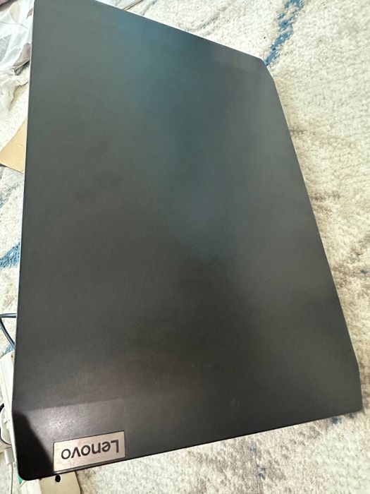 Notebook sotiladi