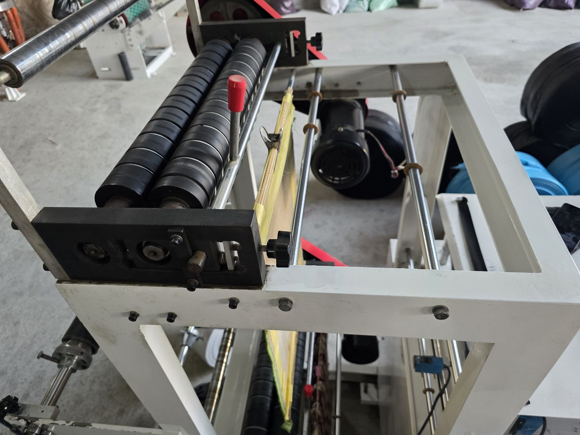 Rulonchek  sotiladi 7500$