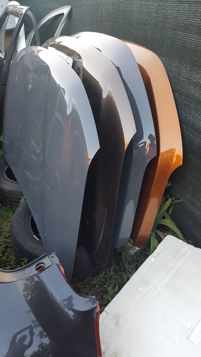 Capota fața Dacia duster Sandero stepway  diferite culori