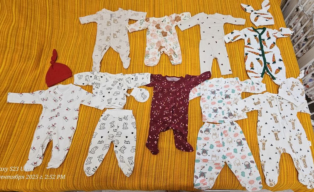 Продаю слипы и костюмы для новорожденных 0-3 мес