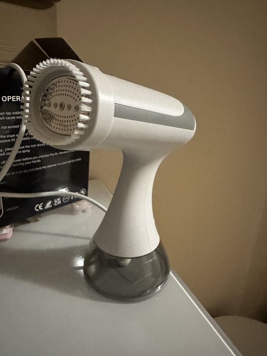 Уред за гладене на пара / Steamer / Ютия на пара