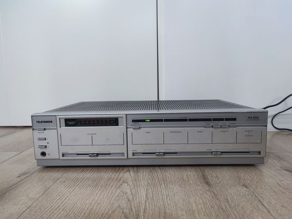 Amplificator Telefunken HA 850 statie