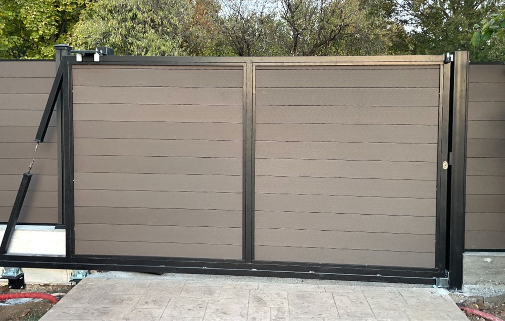 Конзолен Портал с пълнеж от WPC дъски