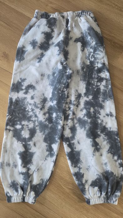 Zara спортен сет тай дай 152