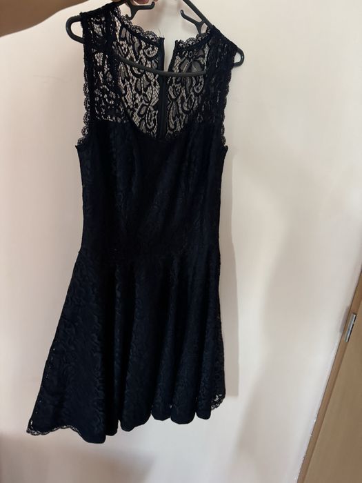 Рокля с дантела Junona