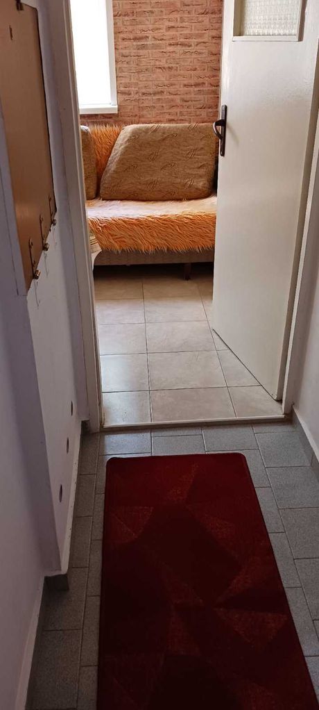 Дава се под наем Двустаен апартамент в Варна, Владислав Варненчик - 42 кв.м за 183.6 € - Снимка #3