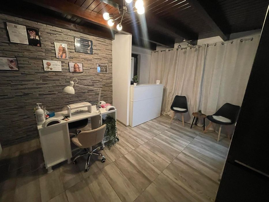 Închiriez casa P+M, pentru spatiu comercial, Pitești, zona centrala