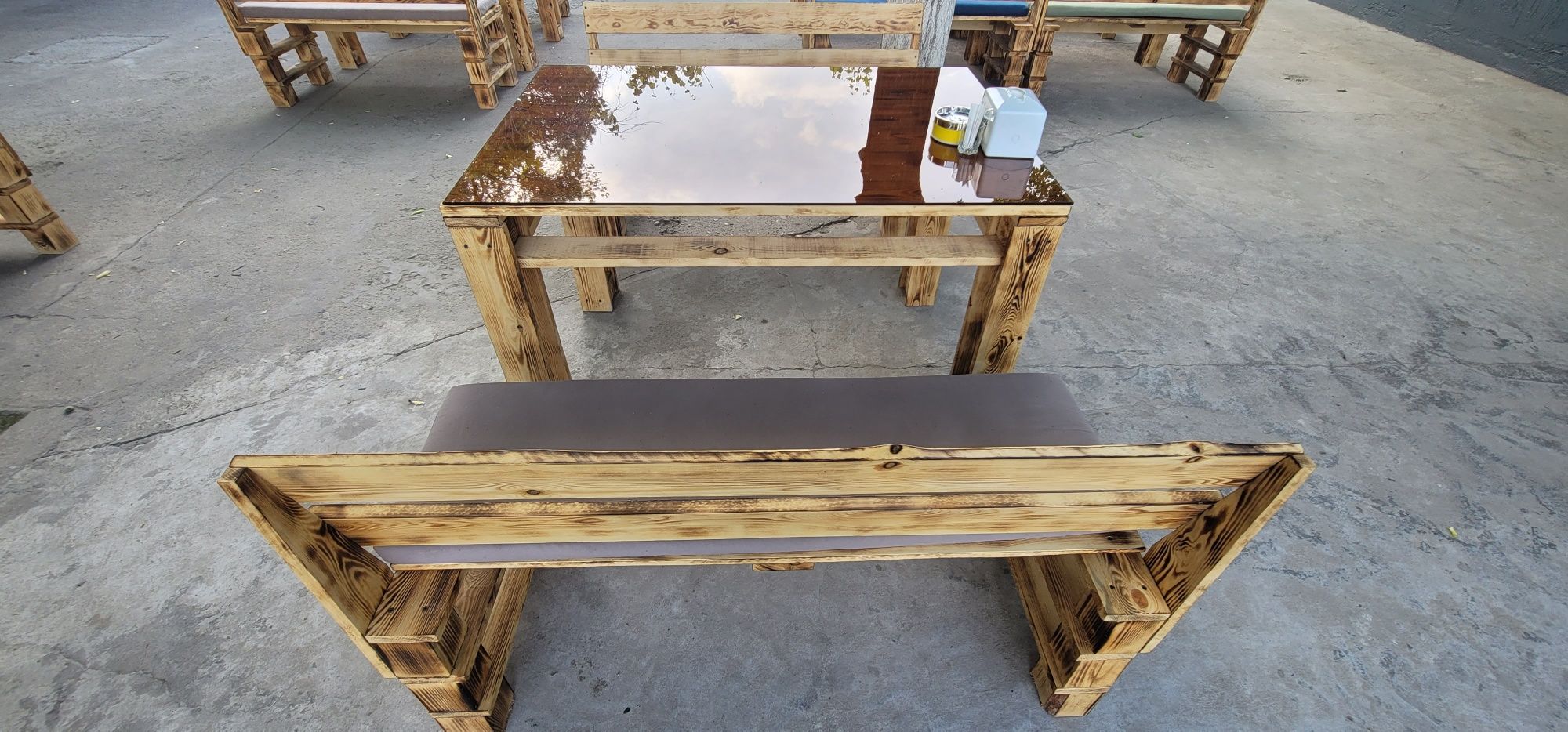 Продам столы комплект дерево сосна