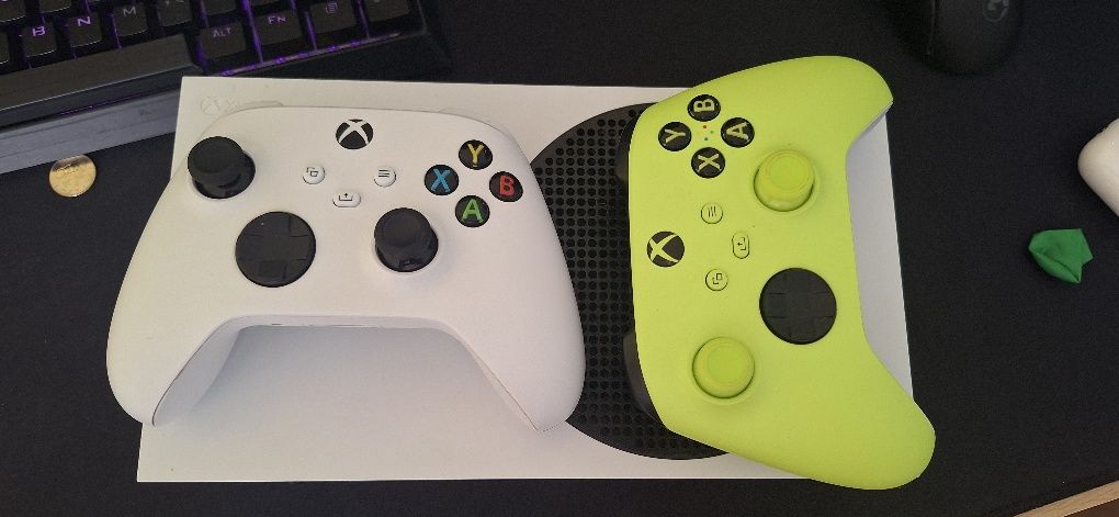 Xbox Series S Чисто нов!