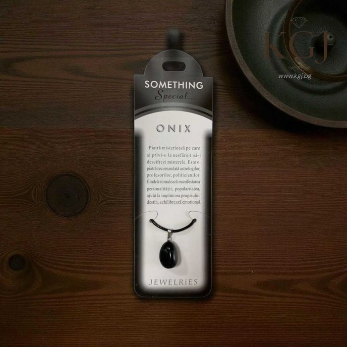 Колиета от KGJ от полускъпоценни камъни