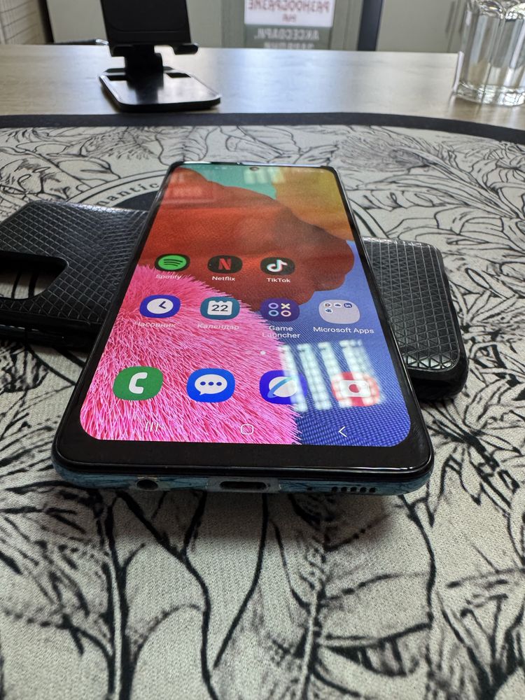 Samsung Galaxy A51 6/128gb - отлични
