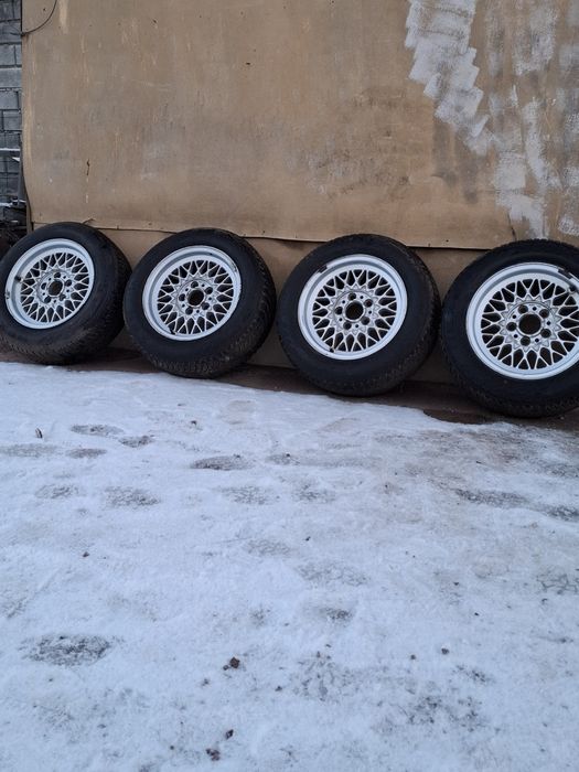 Резина новая с дисками, можно без.на 15 , 5 класс