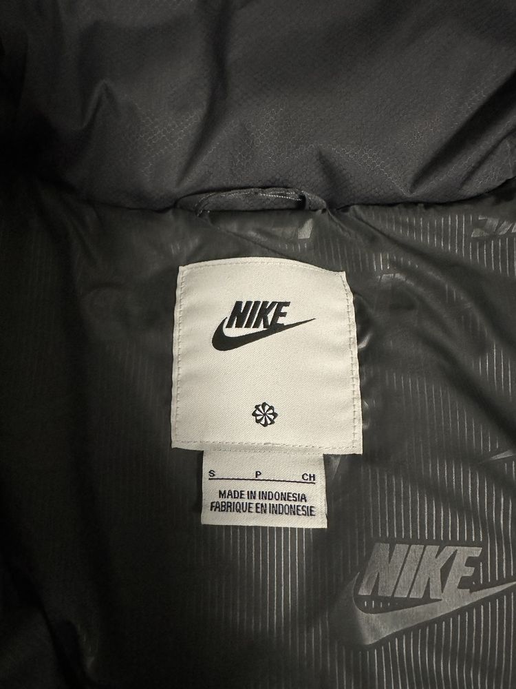 Nike елик сив размер С