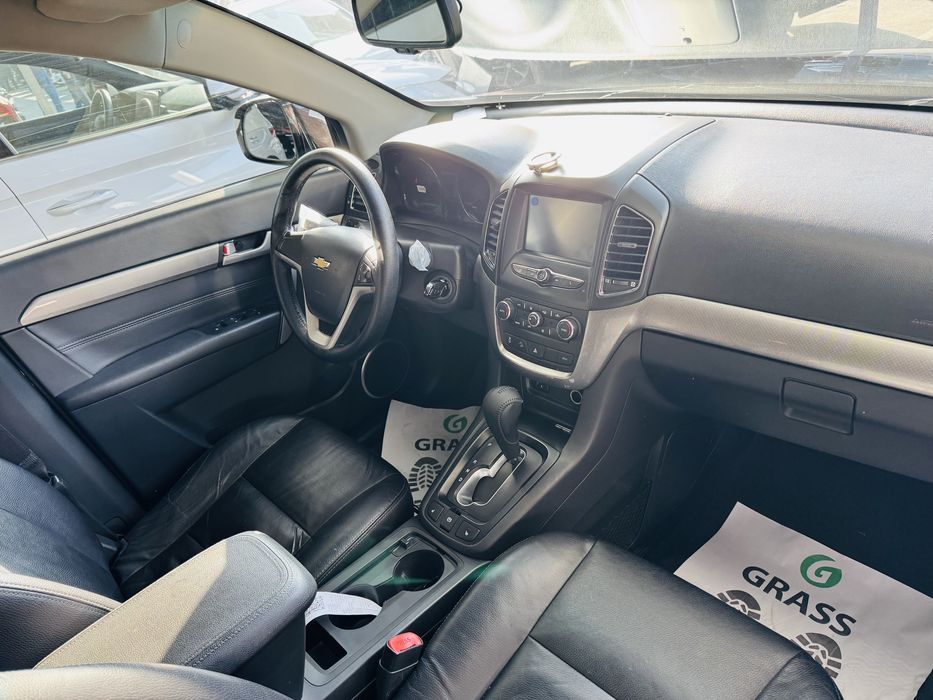 Chevrolet Captiva-4, bir qo’l, toza