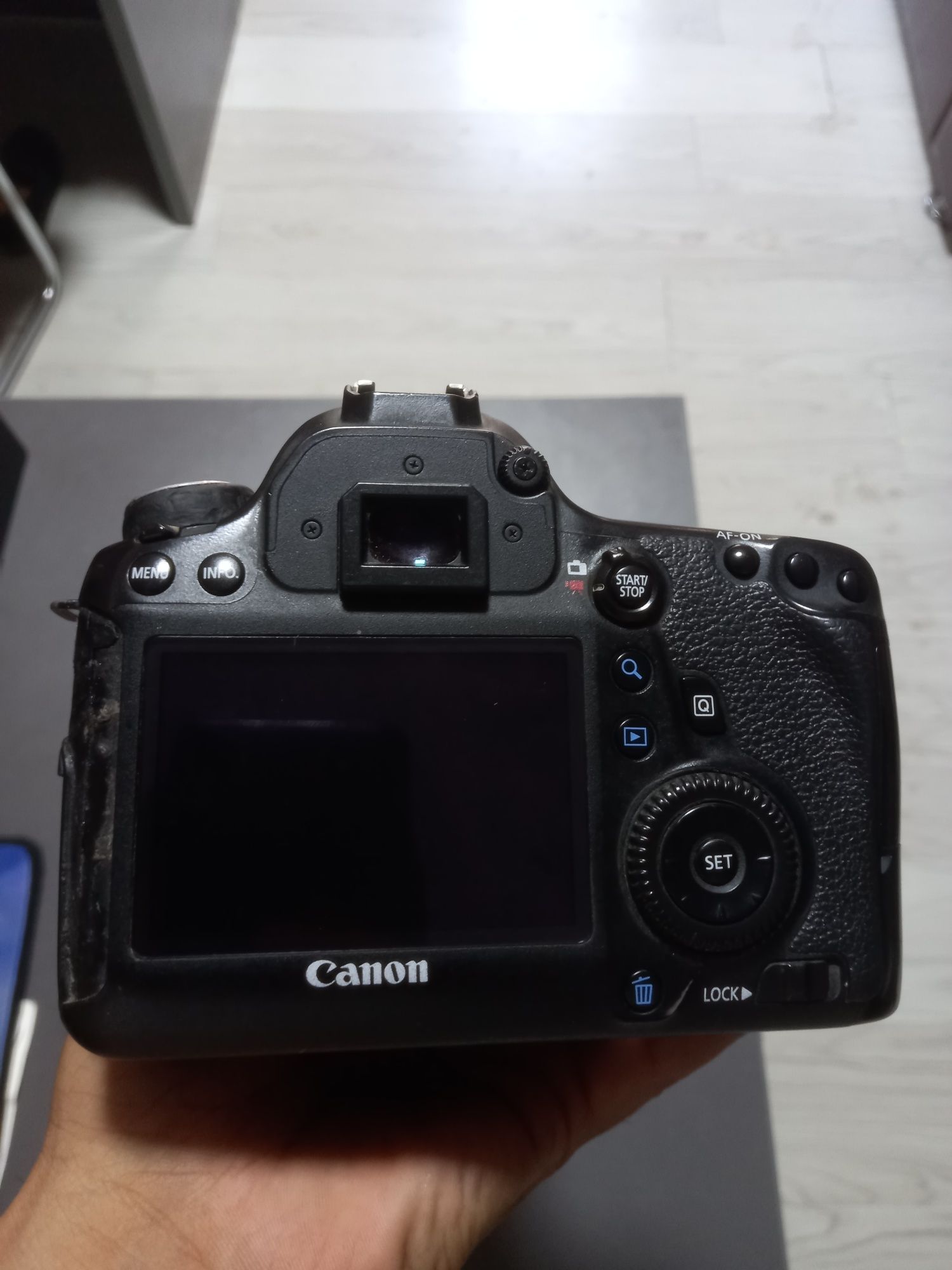 Canon 6 D sotiladi xolati Yaxshi