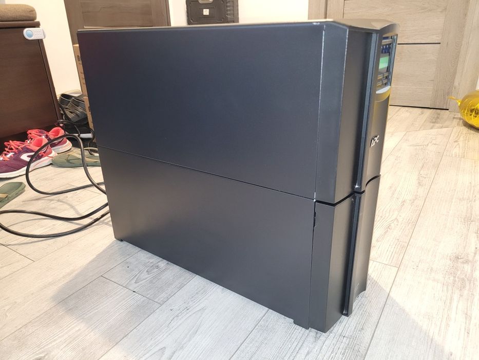 APC 2200 acumulatori noi