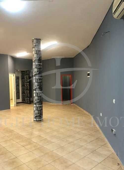 Продава се Магазин в Пловдив, Кючук Париж - 97 кв.м за 1207 €/кв.м - Снимка #2