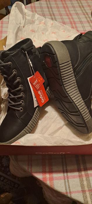 Зимни боти,нови,в кутията