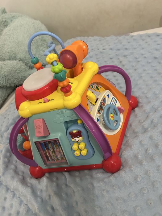 Jucarie centru de activitati bebe piramida Hola