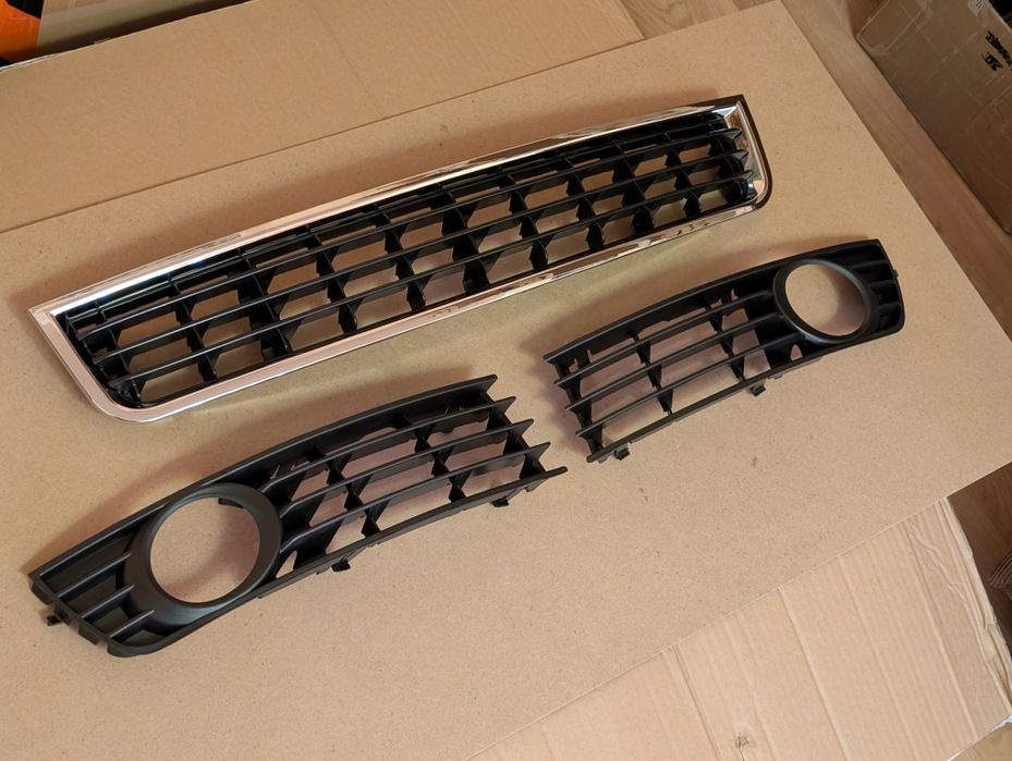 Grile proiectoare, Grila centrala partea de jos bara fata  Audi A4 B6