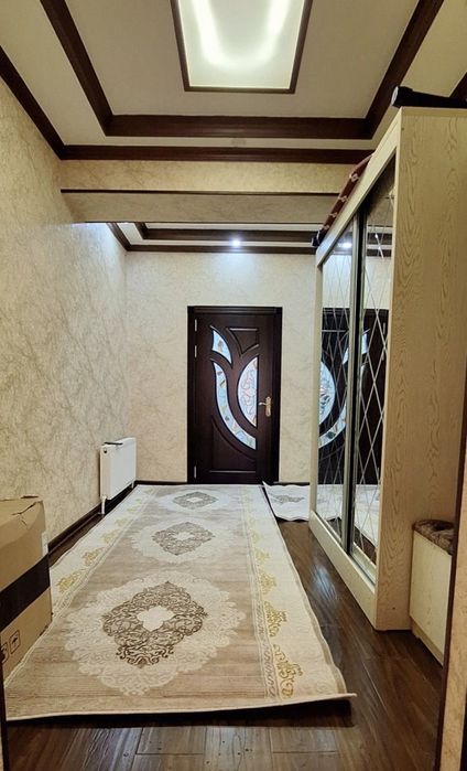 2 xonali kvartira sotiladi