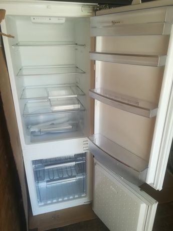 Хладилник /комбиниран