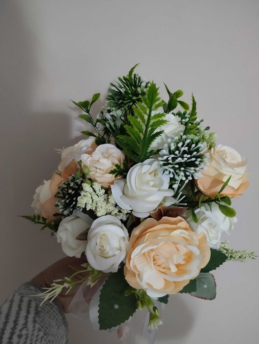 Сватбени бутониери, халат, кутия за халки