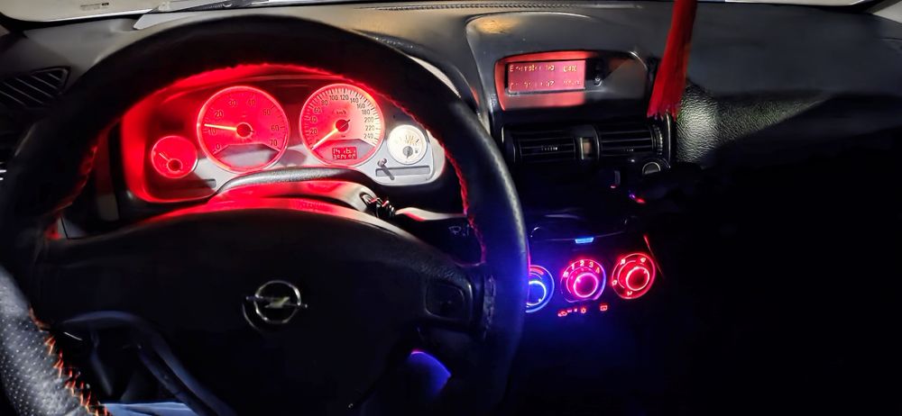 Vând Opel astra g bertone