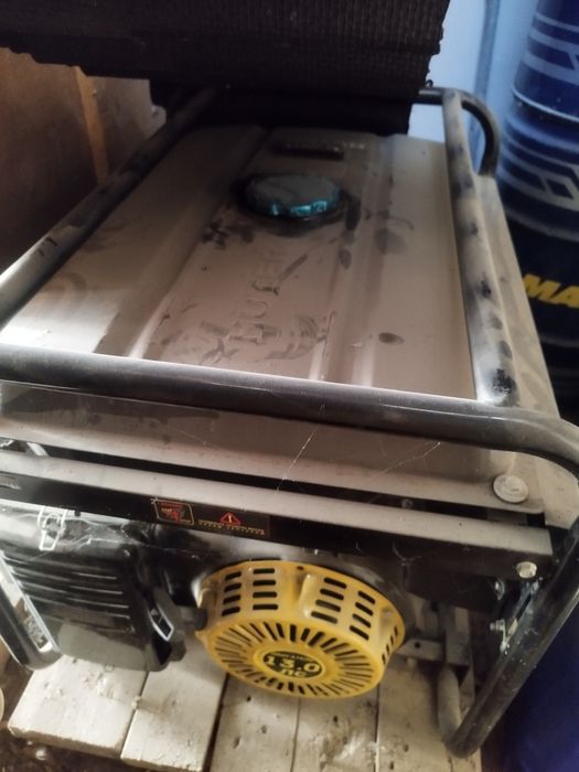 Продаётся мощный генератор