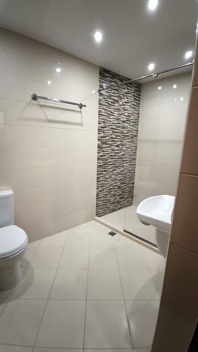 Дава се под наем Двустаен апартамент в Пловдив, Кършияка - 75 кв.м за 428.4 € - Снимка #1