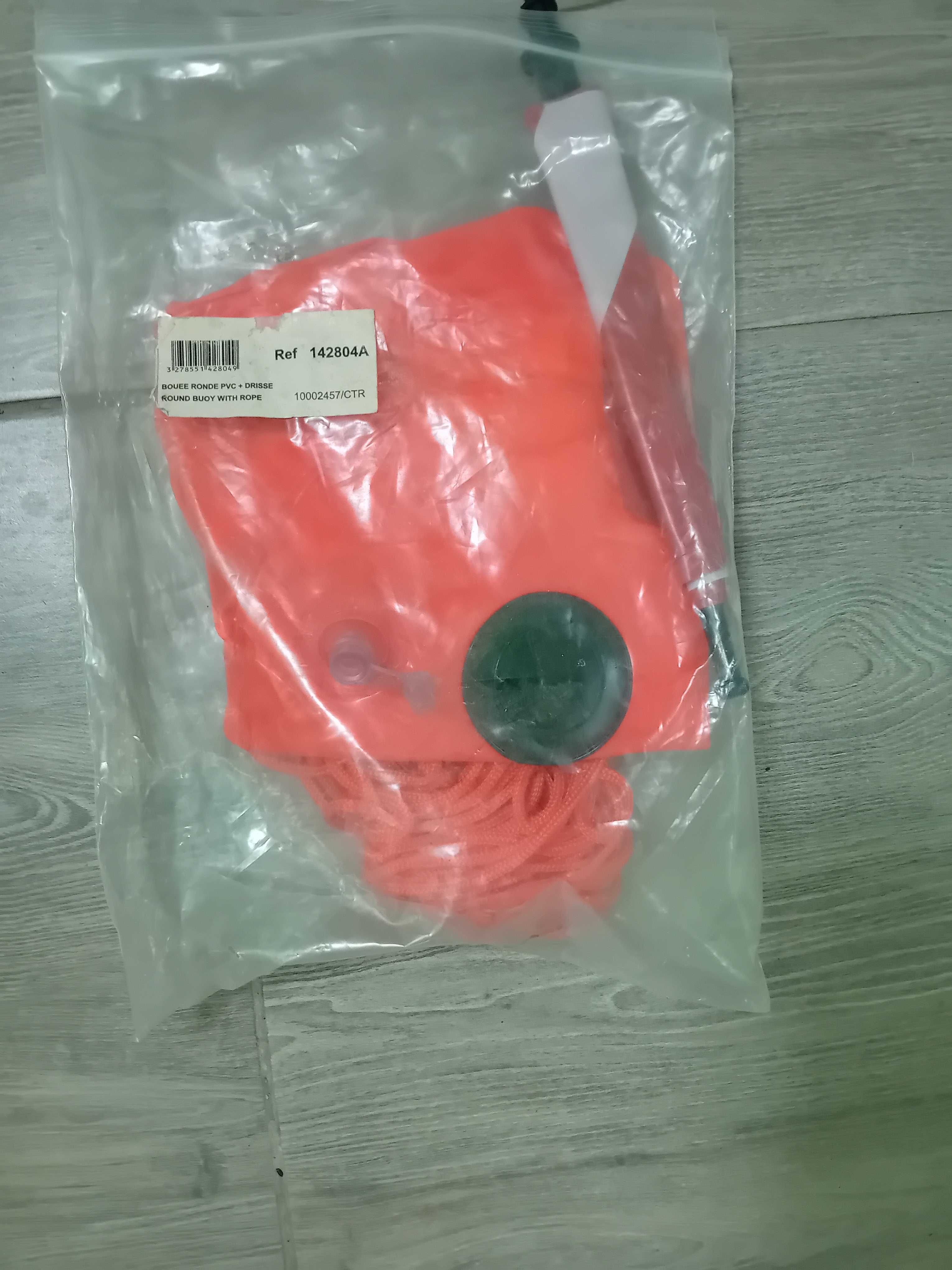 Vând echipament pentru scufundari, nou cu eticheta