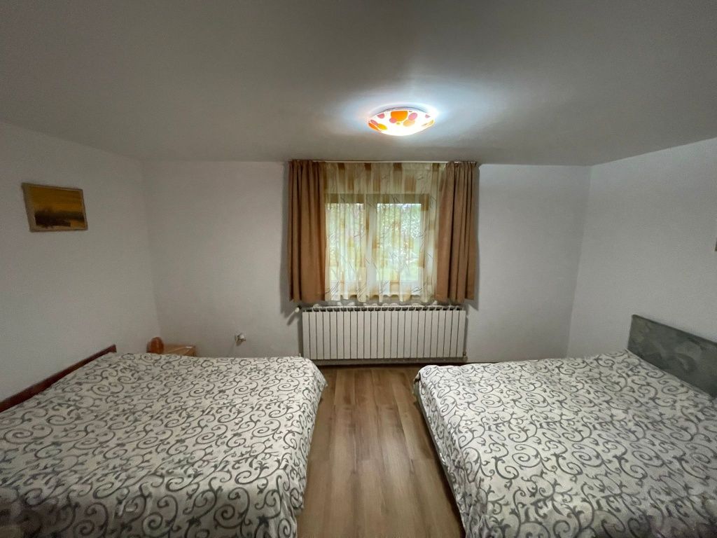 Inchiriez Cabana-Casa pentru Petreceri private.