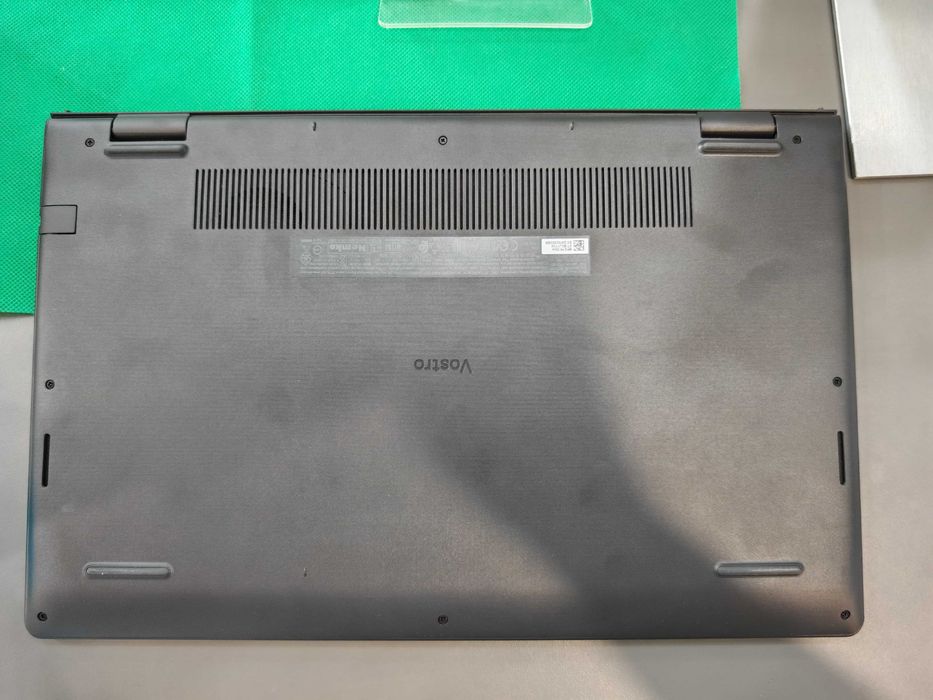 Laptop Dell Vostro 3520(AG44 Bc2 B:10728.42)