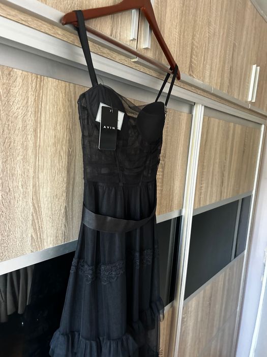 Дизайнерска рокля Avin
