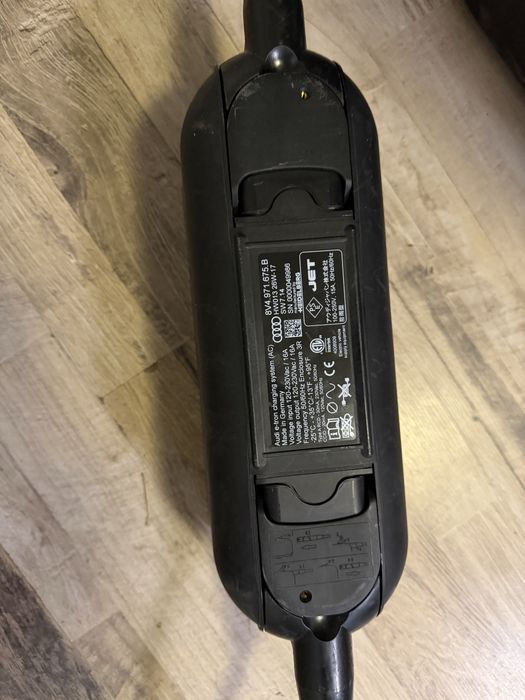 Зарядно за Audi e-tron 3,6kw електрически или плуг ин