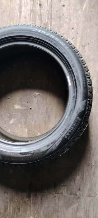 215 55 R17 Pirelli Cinturato winter
