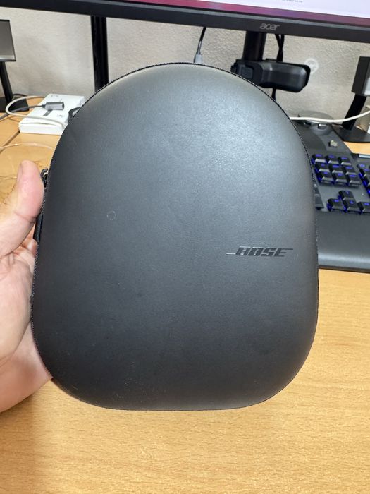 Casti Bose 700 bluetooth